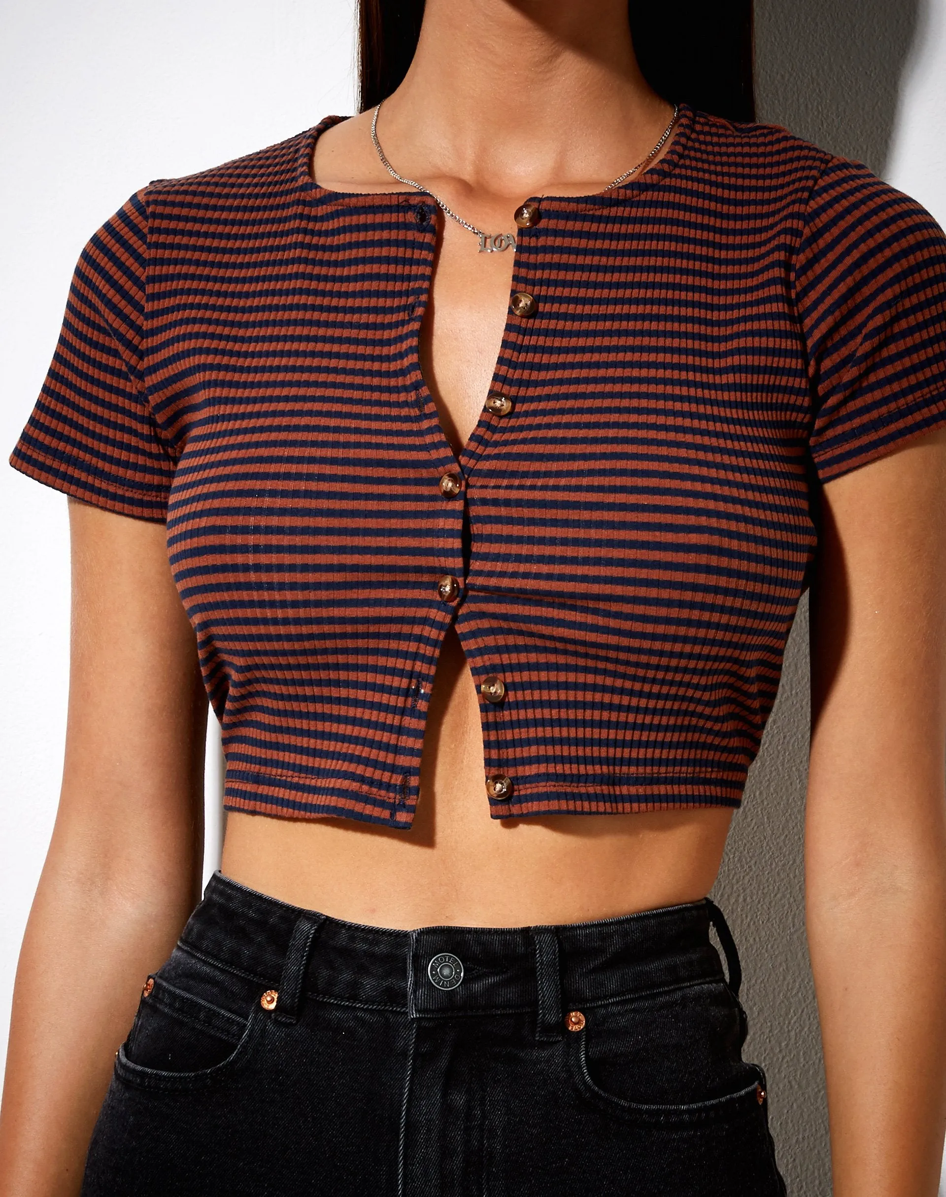 Avia Crop Top in Rib Brown and Navy