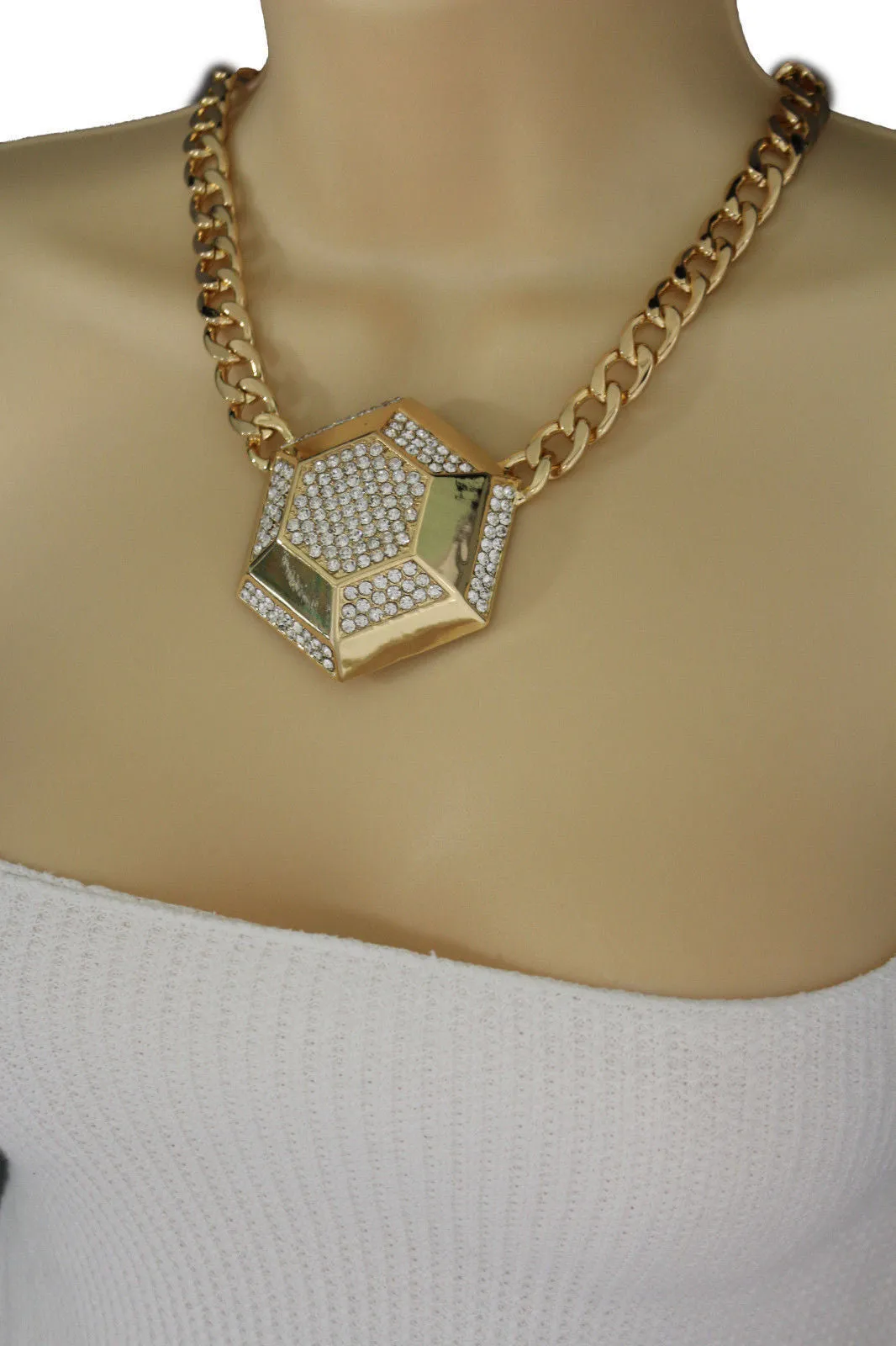 Gold Metal Chain Link Big Geometric Botton Charm Short Necklace