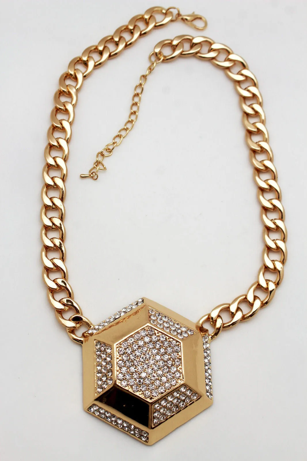 Gold Metal Chain Link Big Geometric Botton Charm Short Necklace