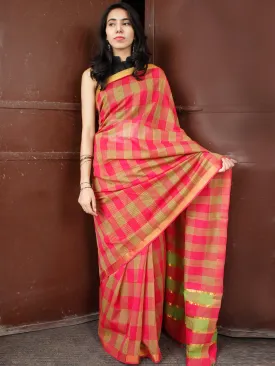 Red Green Handloom Mangalagiri Cotton Saree With Zari Border - S031703686