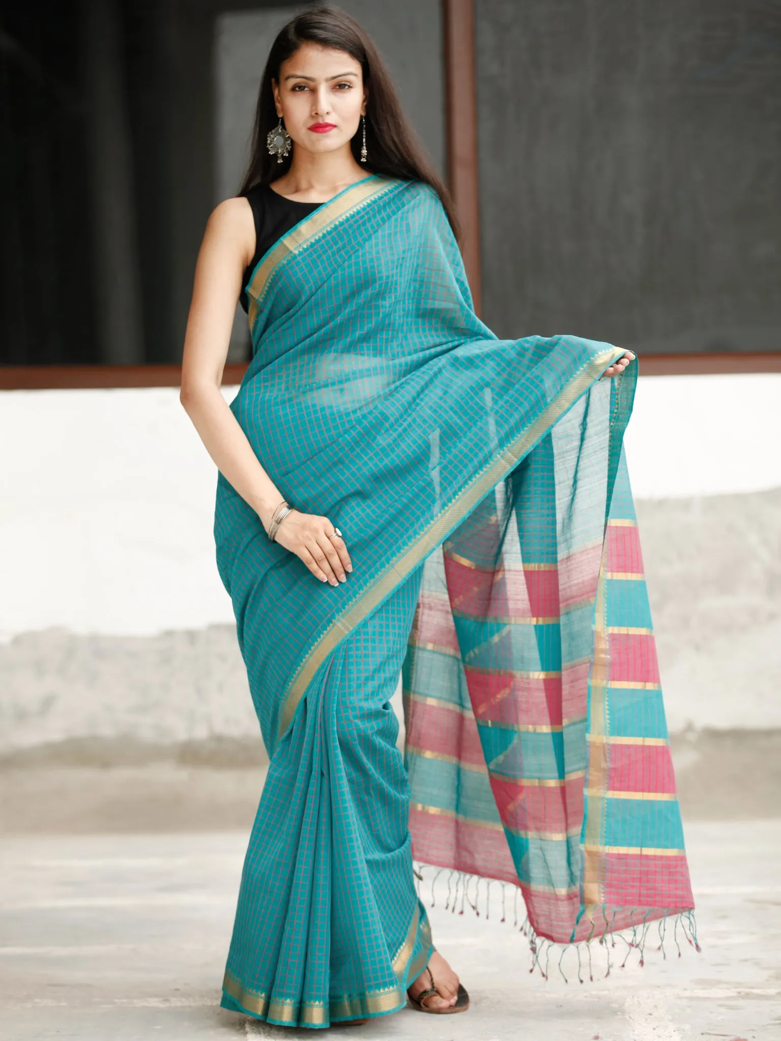 Teal Green Coral Handloom Mangalagiri Cotton Saree With Zari Border - S031704051